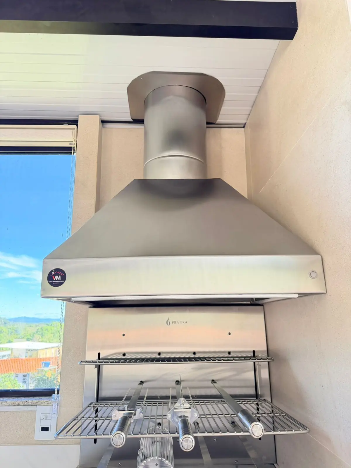 Coifa de churrasqueira residencial em inox — VM Coifas e Calhas